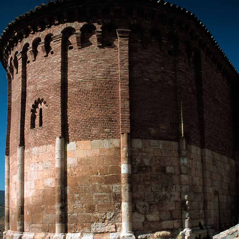 Ábside de la iglesia de San Juan.  Daroca, Zaragoza / Julio E. Fóster 