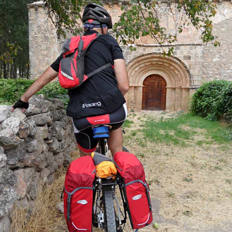 Ermita románica en Brías, Soria / ALC