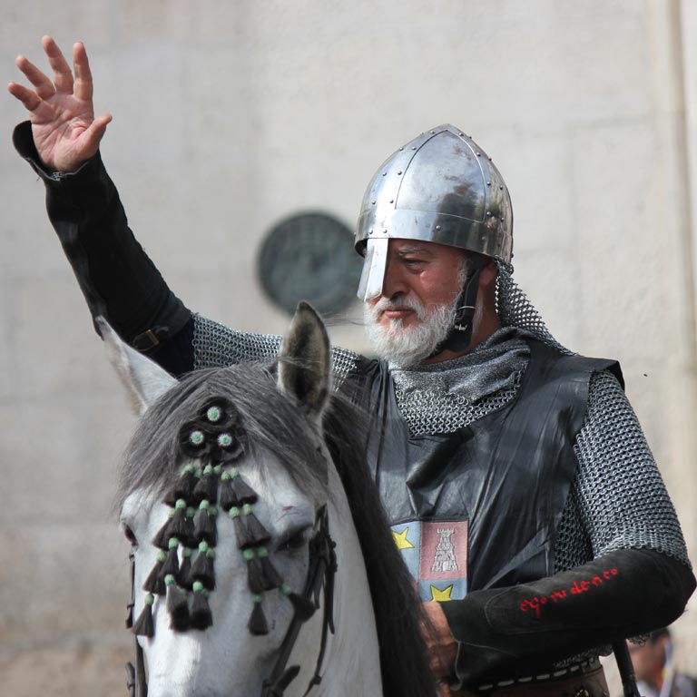 El Cid se despide de los burgaleses. Representación durante el fin de semana cidiano de Burgos, el primer fin de semana de octubre / ALC.