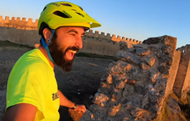 Pablo Calvo (Bikecanine) tras una subida épica en la fortaleza de Gormaz (Soria)