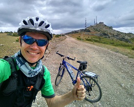 Tomás Blázquez subiendo el Alto Rey, en la provincia de Guadalajara