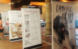 La exposición del Camino del Cid en el Salón Grande del Ayuntamiento de Linares de Mora