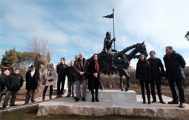 Un momento de la inauguración de la estatua del Cid en Caleruega (Burgos)