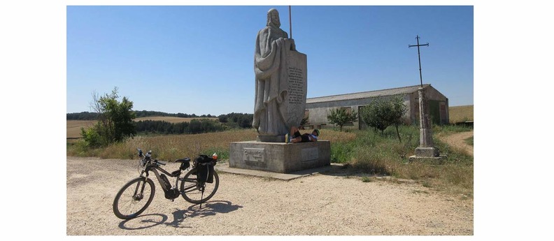 Taking a break in Mecerreyes (Burgos)