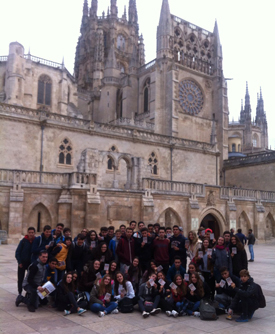 Los alumnos con sus salvoconductos