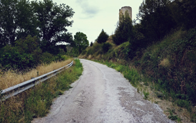 Carretera de acceso a Navapalos y atalaya