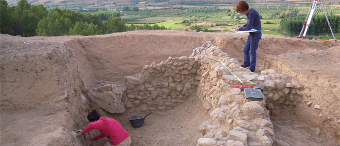 Trabajos en el paraje de La Mora Encantada en Ateca, Zaragoza