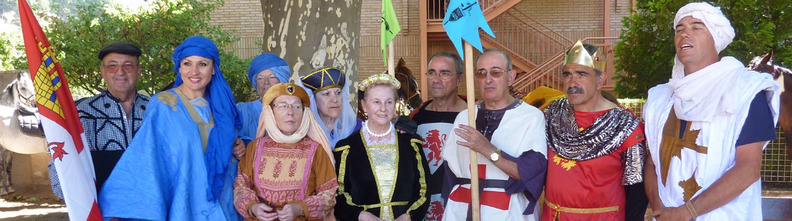 Algunos de los miembros de la Asociacin Cidiana Tierra de Pinares de Quintanar de la Sierra, Burgos