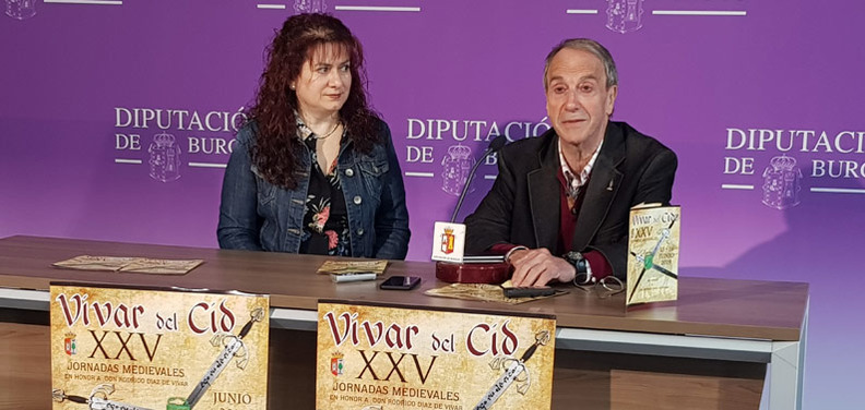 Esther Lpez, alcaldesa de Vivar del Cid junto a Javier Alonso, presidente de la Asociacin Vivar Cuna del Cid