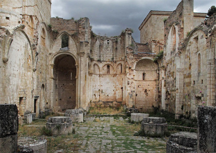 Ruinas del Monasterio de San Pedro de Arlanza / Gontzal Largo