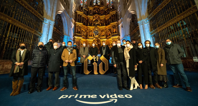 Imagen de los asistentes a la presentacin de la serie en Burgos