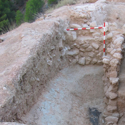 Parte de las estructuras halladas durante los trabajos de excavacin