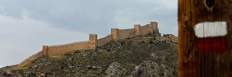 Muralla de Albarracn (Teruel) y GR 160 / ALC