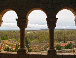 Galería porticada. Iglesia de Nuestra Señora del Rivero. San Esteban de Gormaz, Soria / ALC