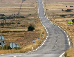 Carreteras secundarias con poco tráfico, idóneas para pedalear / ALC.