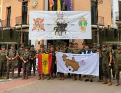 Integrantes del RT21 en Olocau (Valencia) antes de poner rumbo al Camino del Cid