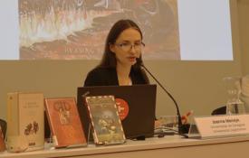 La investigadora Joanna Mendyk en el Instituto Cervantes de Cracovia