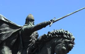 Estatua del Cid en Burgos. La ciudad acogerá el 29 y 30 de septiembre el I Encuentro de Alcaldes y Alcaldesas del Camino del Cid