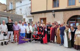 Foto de grupo antes de acceder al local de la asociación Mio Cid donde tuvo lugar el Encuentro