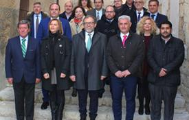 Foto de familia de los asistentes al Consejo Rector del Consorcio Camino del Cid