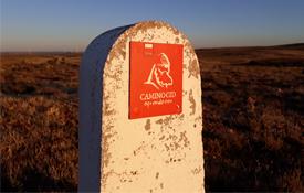 Una de las placas del Camino del Cid