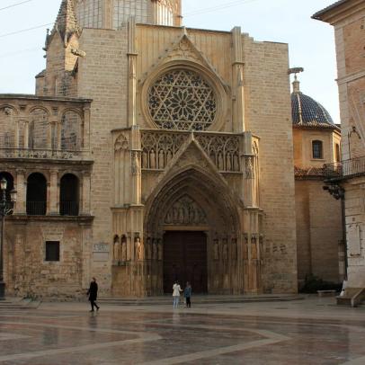 Puerta de los Apóstoles de la catedral de Valencia / ALC.