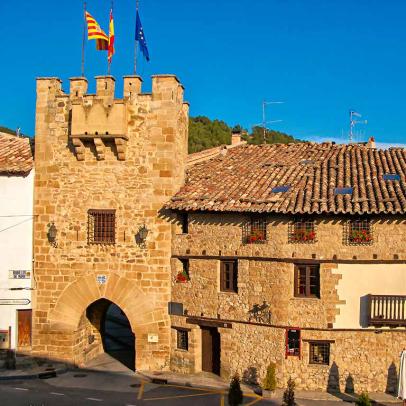 Portal de San Antonio en Rubielos de Mora, Teruel / Jc Leguey.