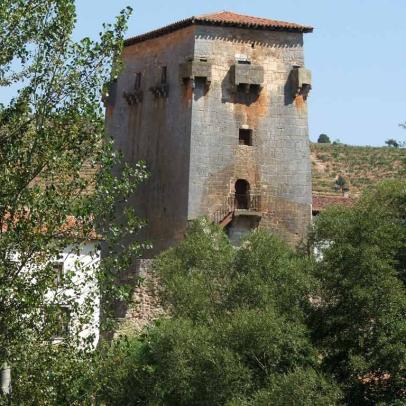 Torreón de Fernán González o de Doña Urraca (siglo X). Covarrubias, Burgos / ALC