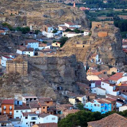 Restos de los castillos islámicos del Reloj y Doña Martina. Calatayud, Zaragoza / Santiago Cabello.