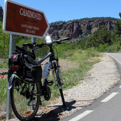 Señal de dirección del Camino del Cid / ALC.