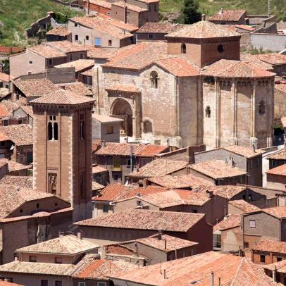 Torre de Santo Domingo e iglesia de San Miguel. Daroca, Zaragoza / Santiago Cabello.