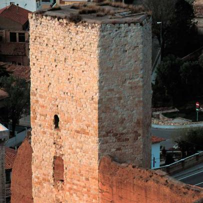 Torre de las Cinco Esquinas. Daroca, Zaragoza / Julio E. Fóster