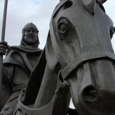 Estatua del Cid y Babieca en Caleruega, Burgos / ALC.