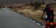 Llegando a Atienza (Guadalajara) por la ruta cicloturista de carretera del Camino del Cid / ALC.