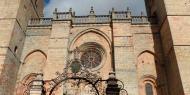 Fachada de la catedral de Sigüenza, Guadalajara / ALC