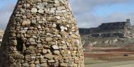 Shelter in front of the castle of Atienza, province of Guadalajara / ALC.