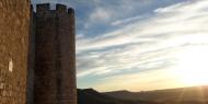 Atardeceres silenciosos a la sombra de castillos