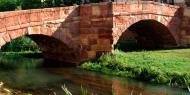 El Puente Viejo sobre el río Gallo, de origen románico. Molina de Aragón, Guadalajara / ALC.